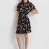 Flerfärgad Ralph Lauren Floral Crinkle Georgette-klänning för kvinnor Flerfärgad Ralph Lauren Floral Crinkle Georgette-klänning för kvinnor