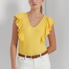 Gula Ralph Lauren Ralph Lauren T-shirts med volanger i ribbstickade t-shirts Gula Ralph Lauren Ralph Lauren T-shirts med volanger i ribbstickade t-shirts