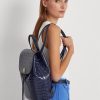 Raffinerade marinblå kvinnors Ralph Lauren präglade läder Medium Winny Ryggsäckar Raffinerade marinblå kvinnors Ralph Lauren präglade läder Medium Winny Ryggsäckar