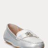 Silver Ralph Lauren Barnsbury Metallic Nappa Läder Driver Flat Shoes för kvinnor Silver Ralph Lauren Barnsbury Metallic Nappa Läder Driver Flat Shoes för kvinnor