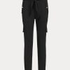 Svarta Ralph Lauren Ponte Cargo-byxor med bälte för kvinnor Svarta Ralph Lauren Ponte Cargo-byxor med bälte för kvinnor