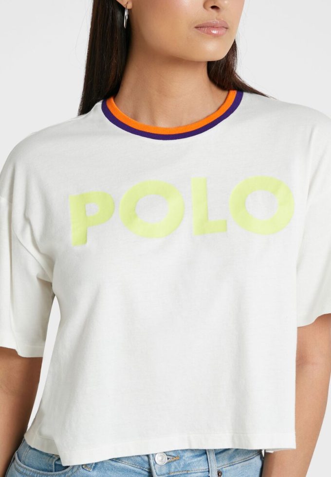 Vita Ralph Lauren grafiska T-shirts med rund hals för kvinnor